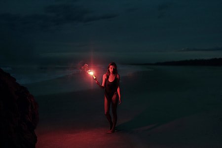  Mysterious بالعربي مع اللفظ والأمثلة | سراج العربية